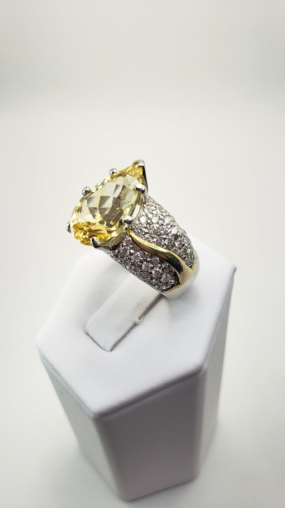 Natural Ceylon Yellow Sapphire and Diamond Ring