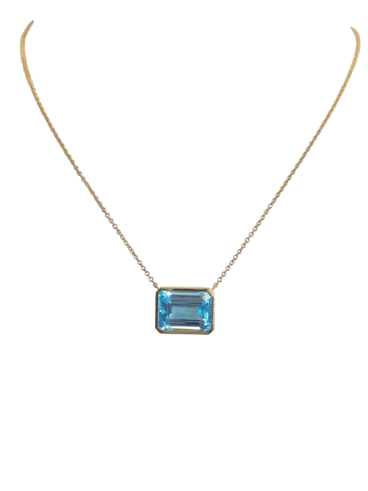 Light Blue Topaz Necklace in 18 Karat Yellow Gold