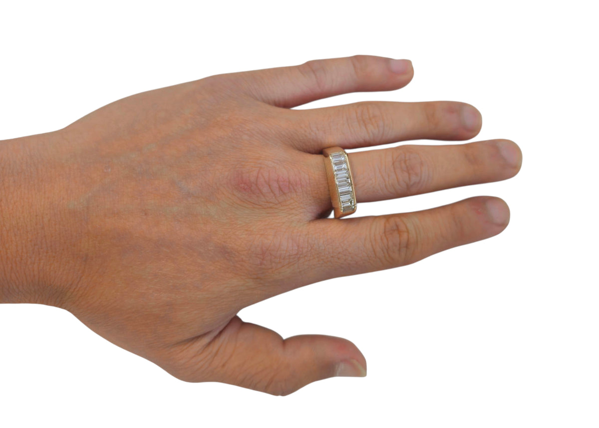 Men's Baguette Cut Ring in 14 Karat Yellow Gold