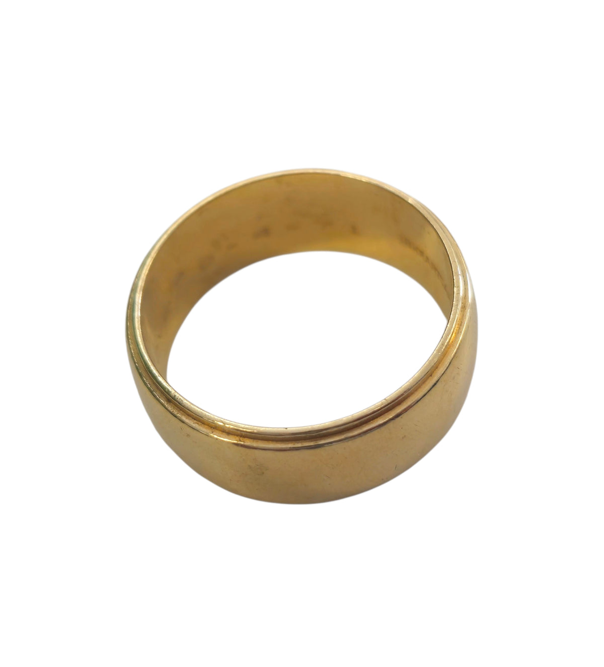 Men's Wedding Band in 18 Karat Yellow Gold Ring