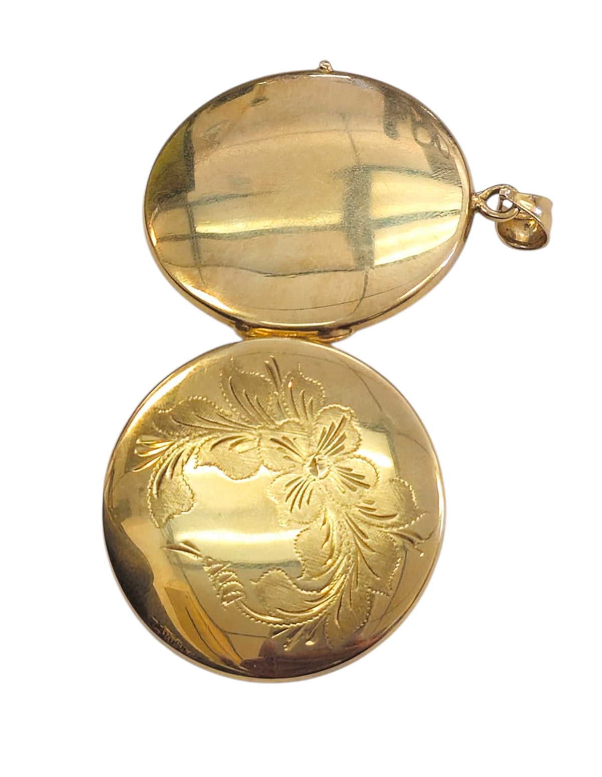 Vintage Floral Locket Pendant in 14 Karat Yellow Gold