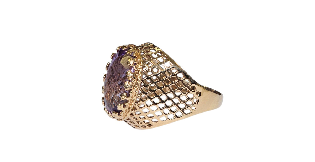 Vintage Amethyst Ring in 14 Karat Gold