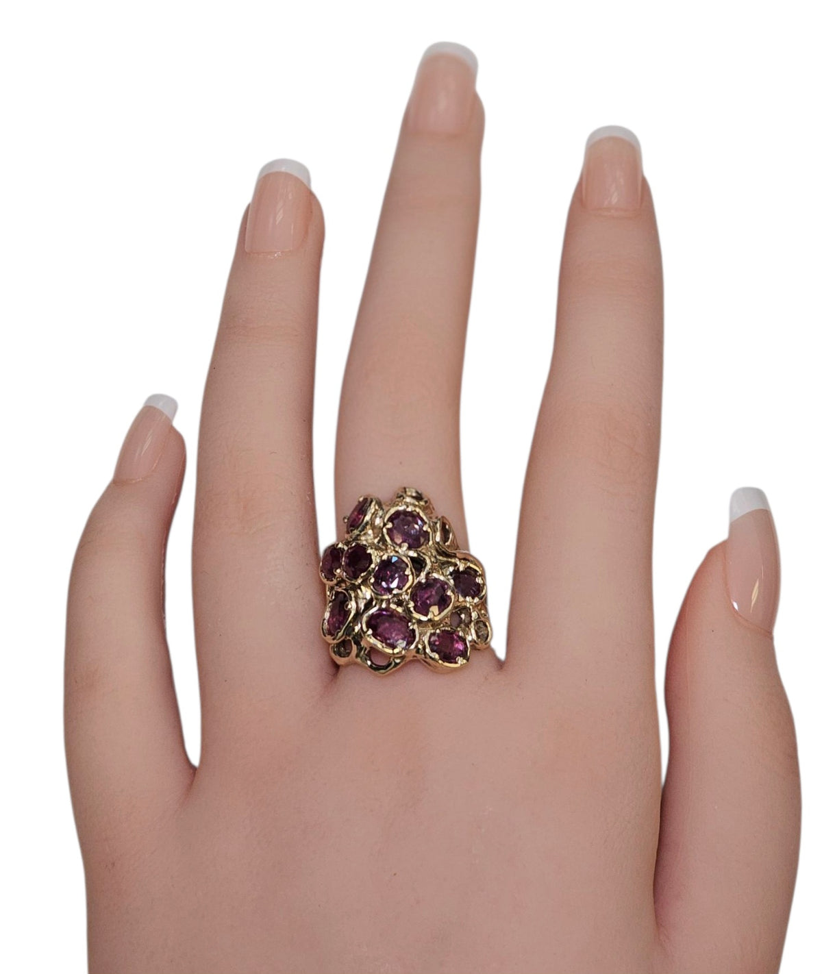 Vintage Ruby Ring in 10 Karat Gold