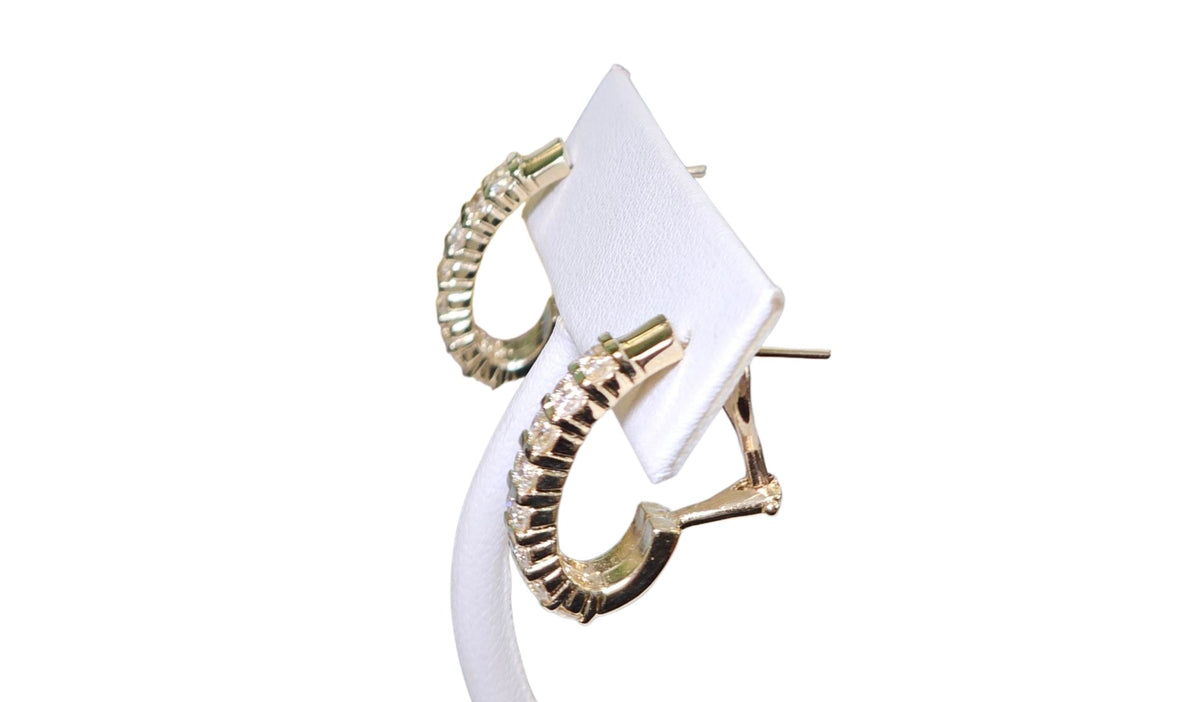 J-Hoop Diamond Hearing in 14 Karat Yellow Gold