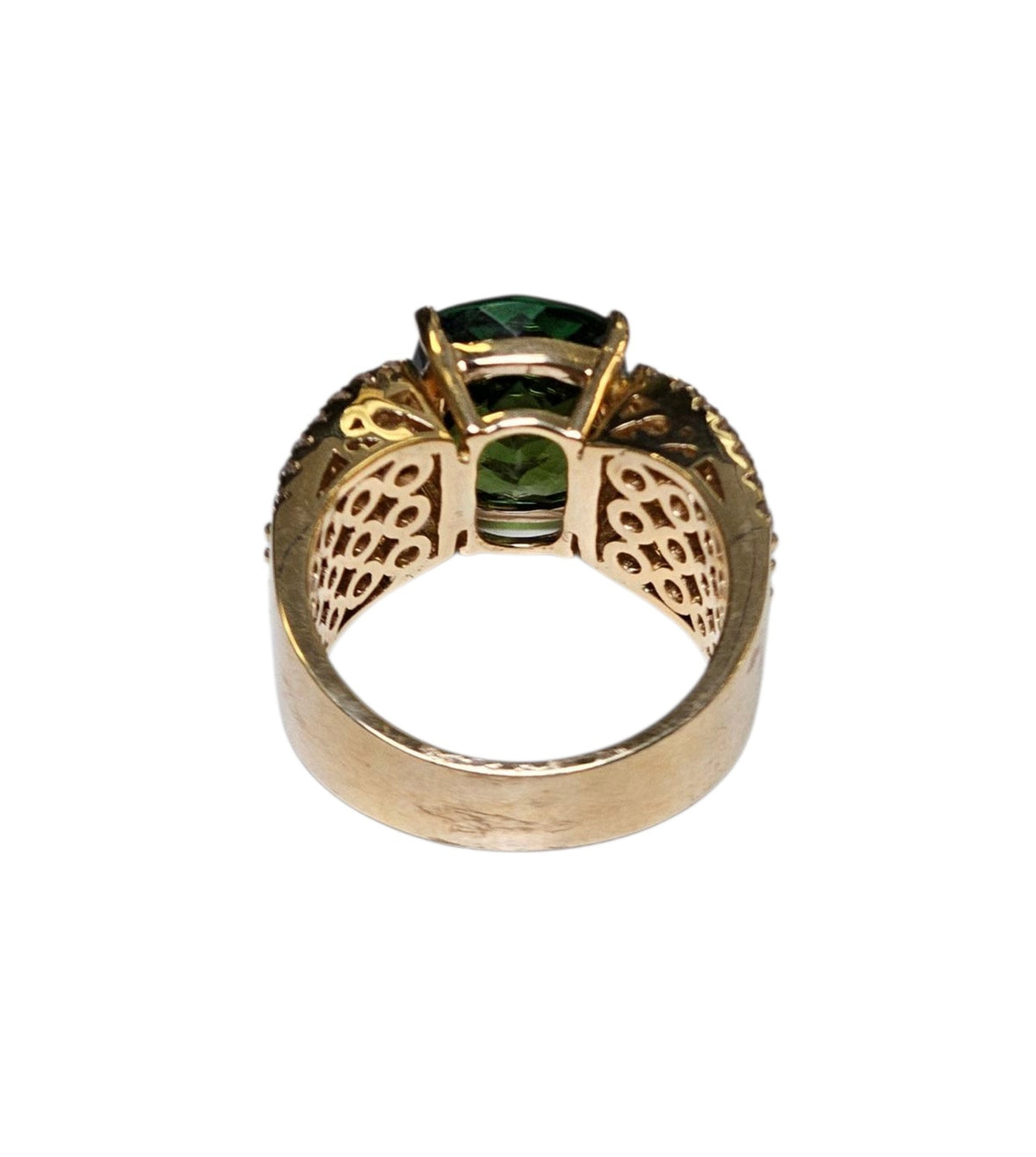 Peridot Diamond ring in 14 Karat Yellow Gold