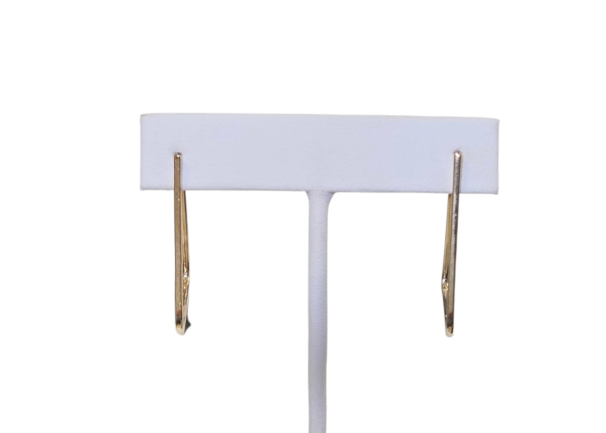 Isosceles Hoops Earring in 14 Karat Yellow Gold