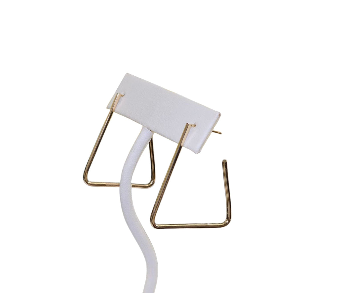 Isosceles Hoops Earring in 14 Karat Yellow Gold
