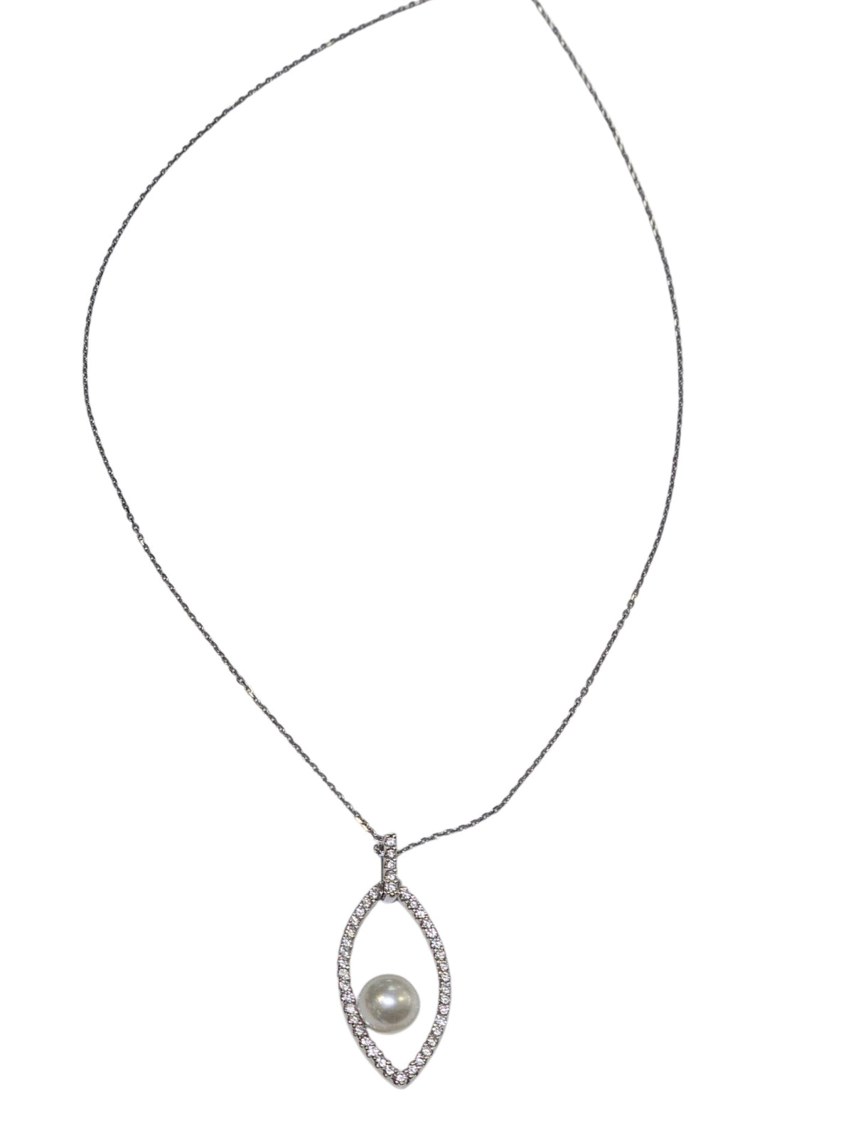 Pearl Diamond Necklace in 14 Karat White Gold