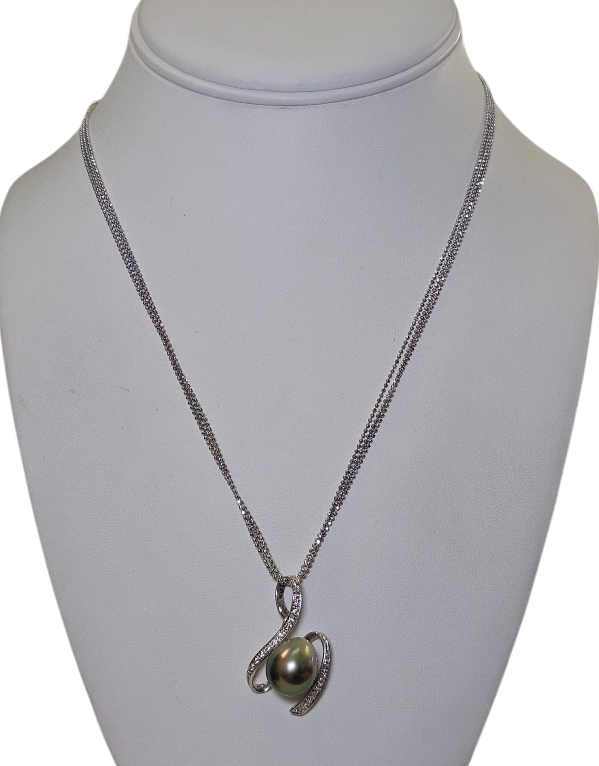 Tahitian Pearl Diamond Necklace in 14 Karat White Gold