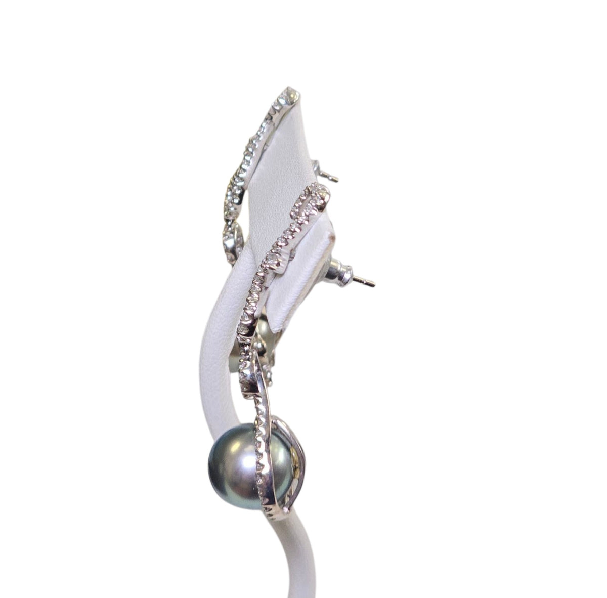 Tahitian Pearl Diamond Dangle Earring in 14 Karat White Gold