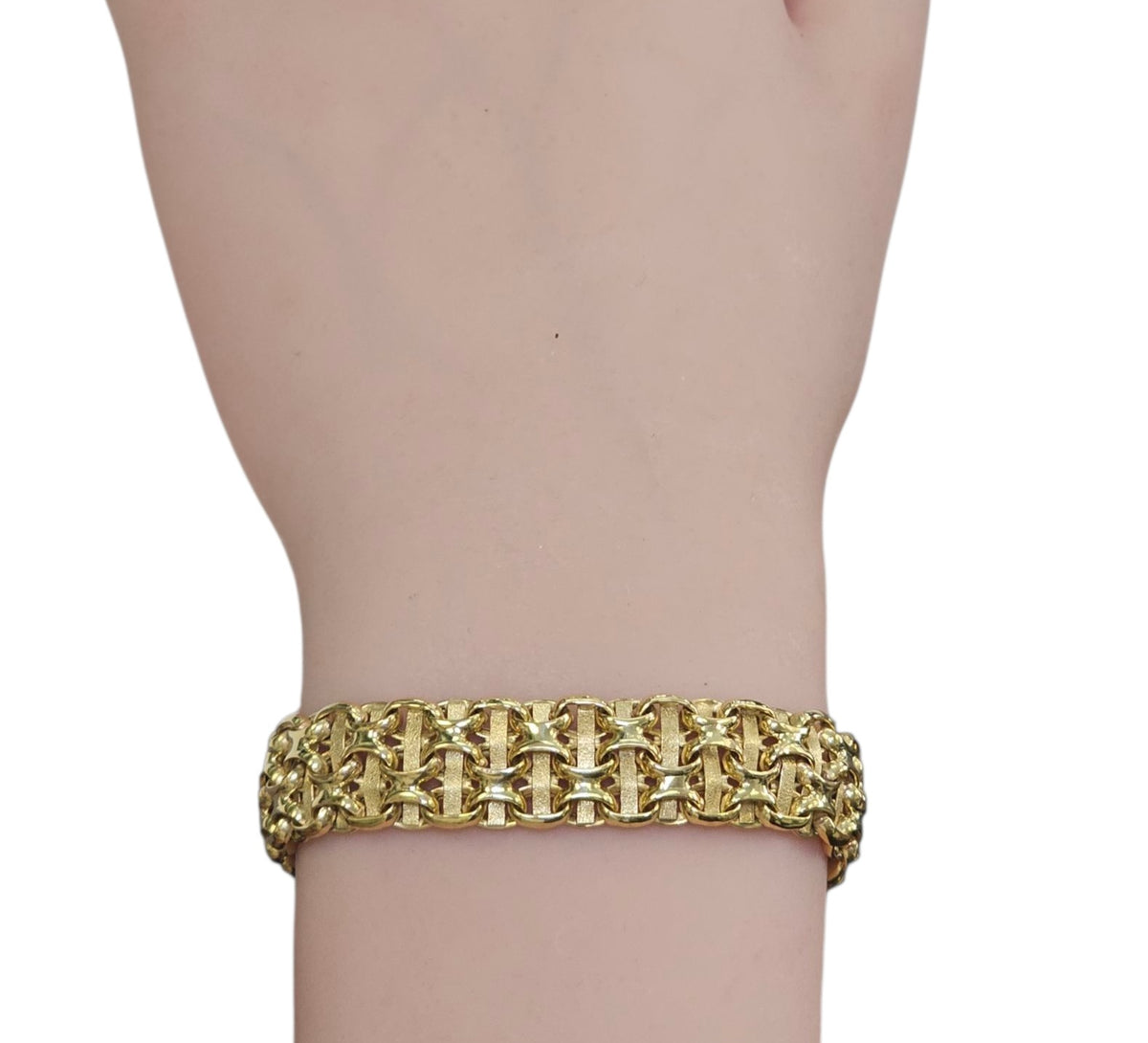 Bizmark Bracelet in 18 Karat Yellow Gold