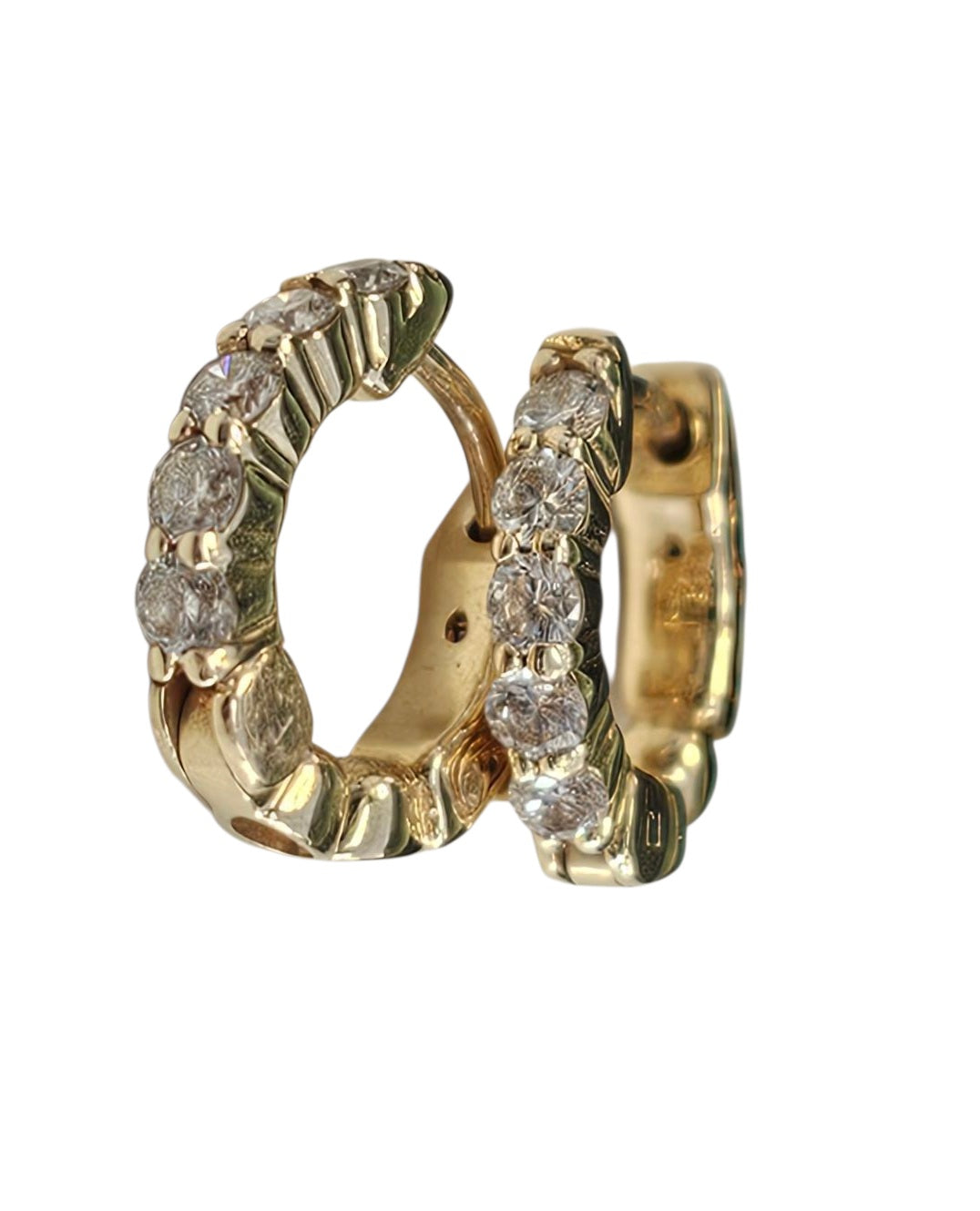 Diamond Hoop Earring in 14 Karat Yellow Gold
