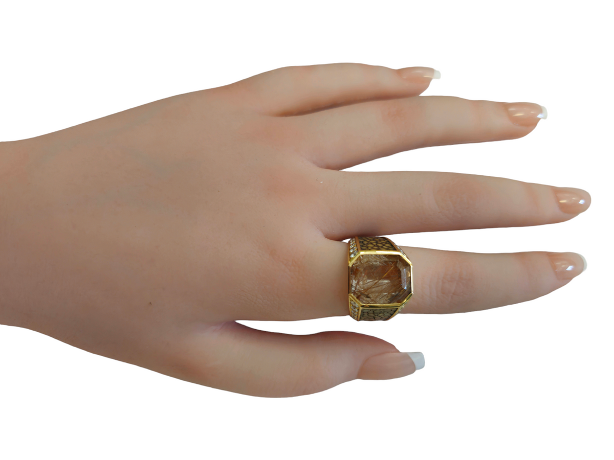 Salvatore Ferragamo 18 Karat Yellow Gold Ring with Quartz and Diamonds