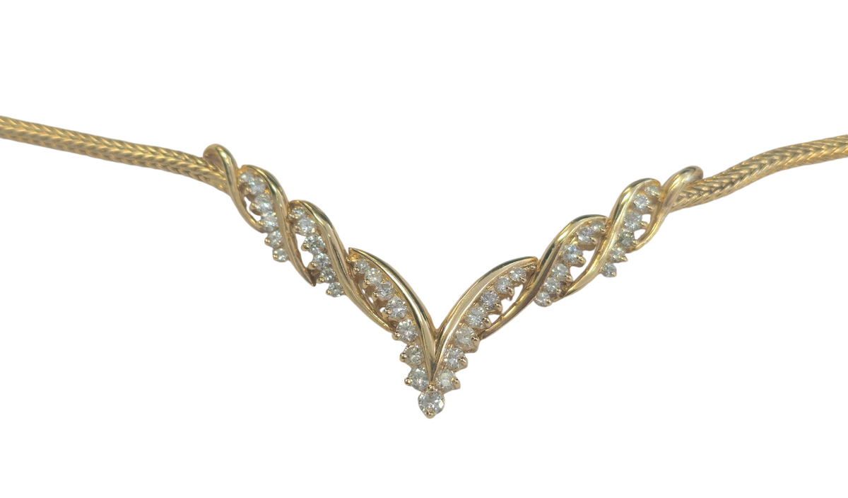 V-Shaped Twisted Design with Diamonds in 14 Karat Gold