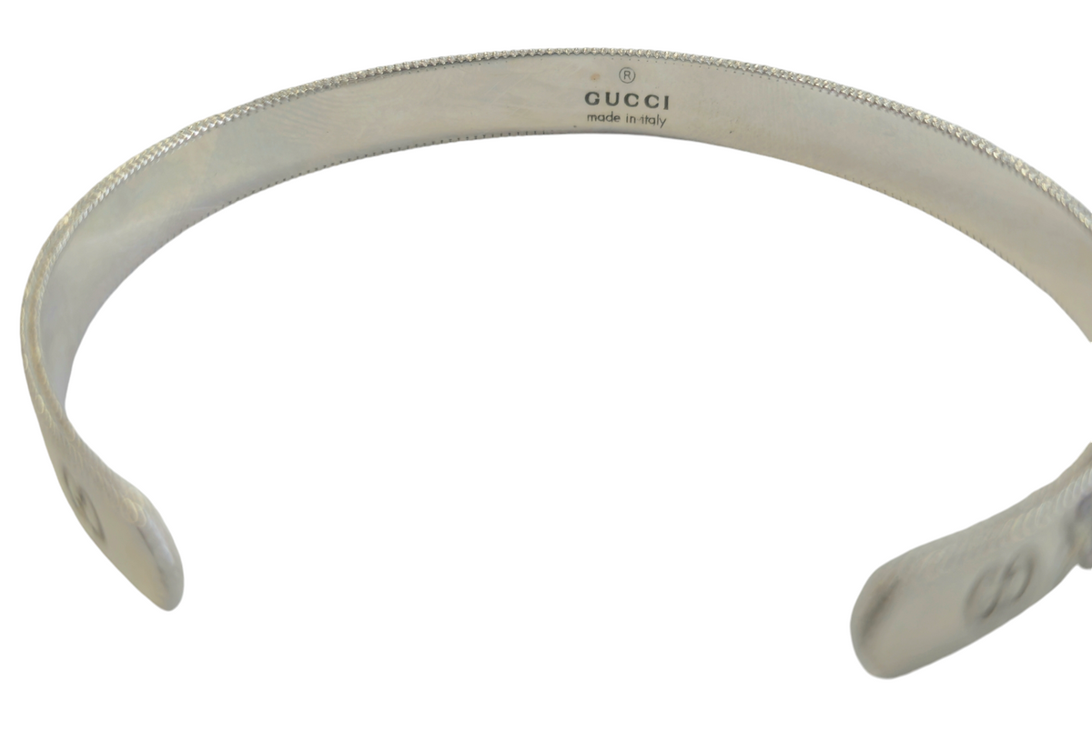 Gucci Icon Blooms Cuff Bangle Bracelet in 18 Karat White Gold