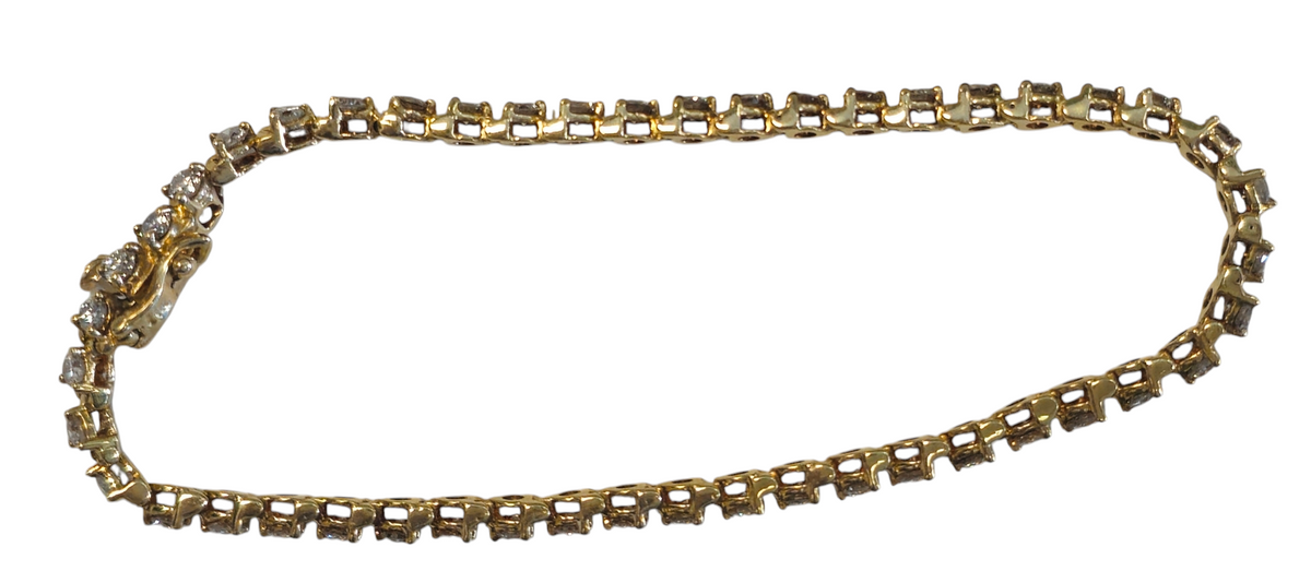 14 Karat Yellow Gold Tennis Bracelet with 2.50 Carat Diamonds