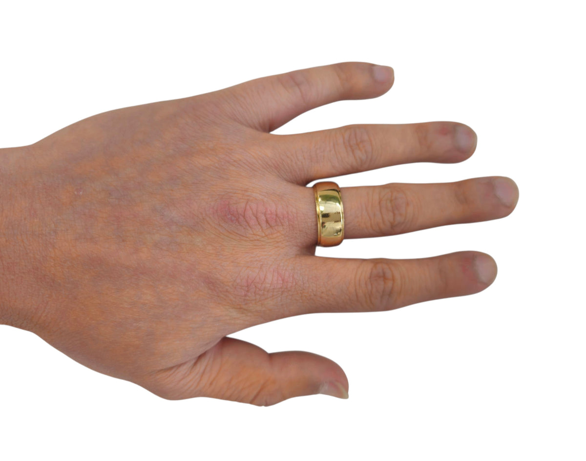 Men's Wedding Band in 18 Karat Yellow Gold Ring