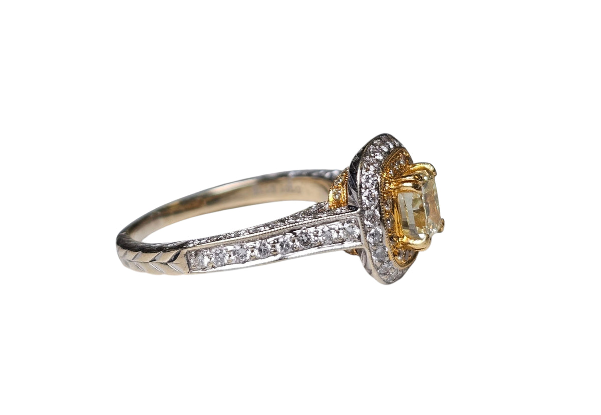 Fancy Yellow Cushion Diamond Ring in 18kt yellow/white gold