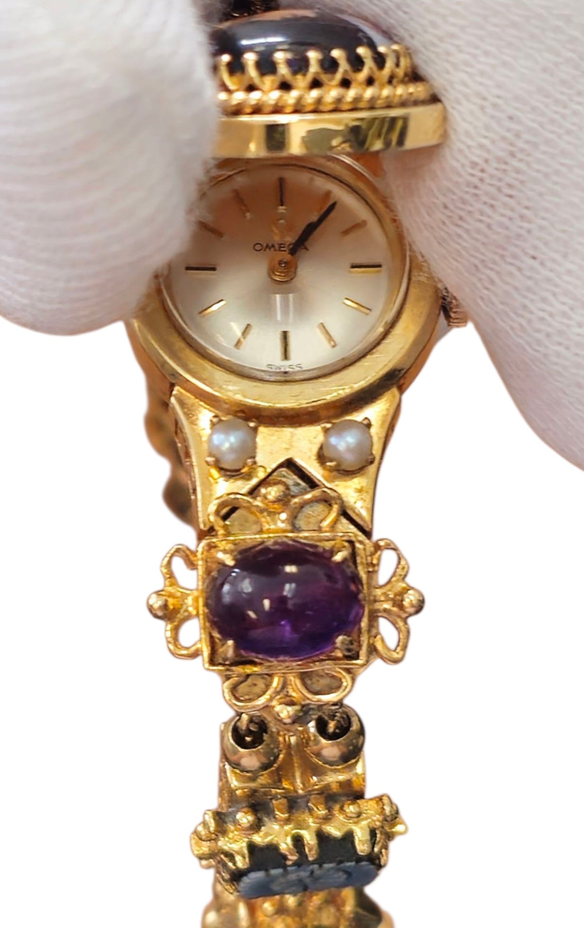 Vintage Omega Watch in 14Kt Yellow Gold