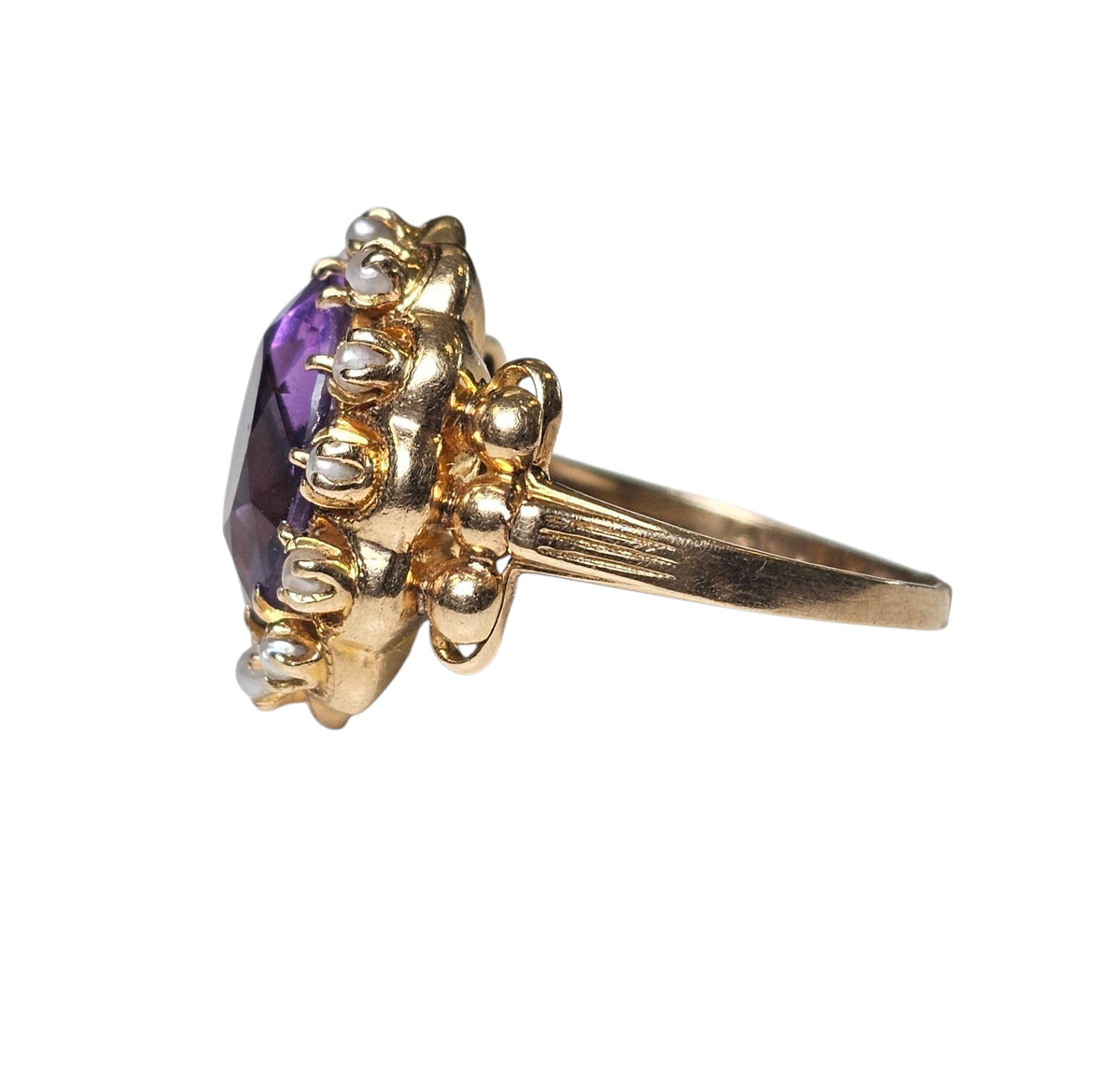 Amethyst Pearl Ring in 14 Karat Yellow Gold