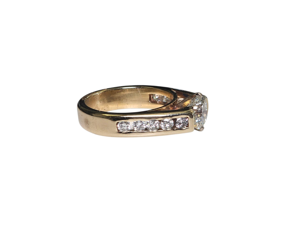 Diamond Engagement Ring in 14 Karat Yellow Gold