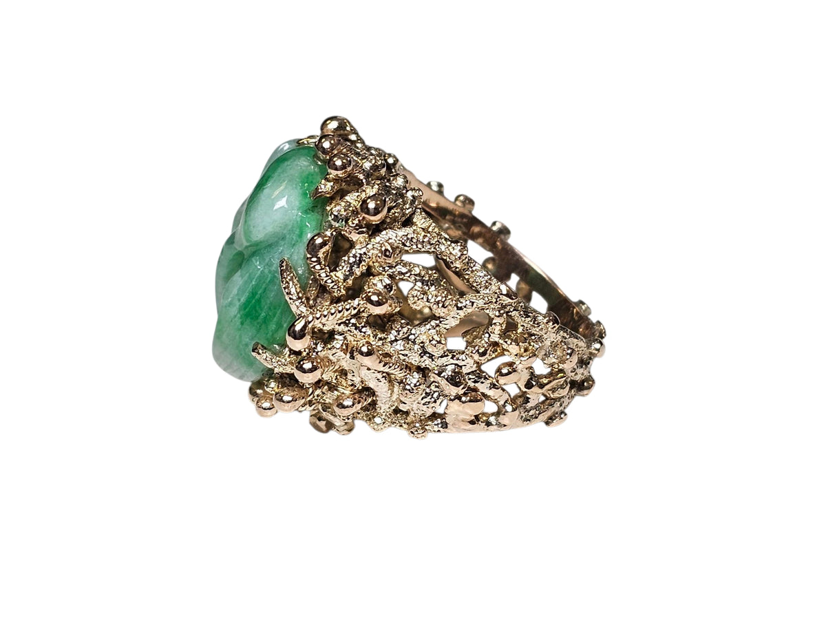 Vintage Oval Carved Jade Ring in 14 Karat Yellow Gold