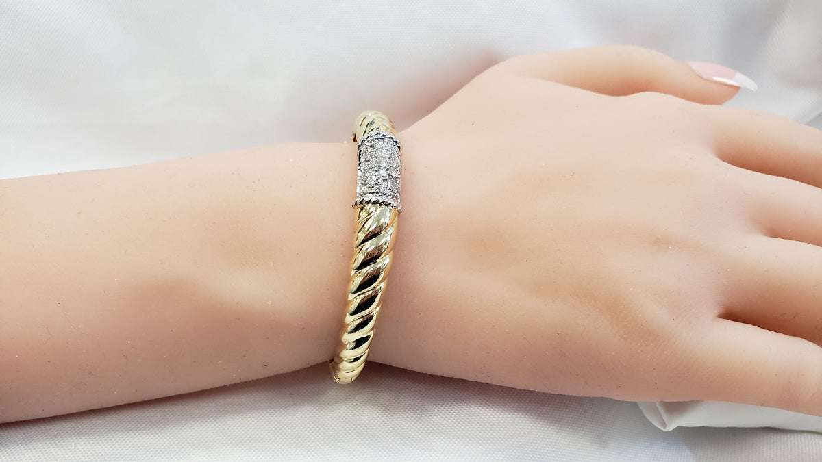 Twisted Style Bangle Bracelet with Diamond Pave made in 18-Karat Yellow Gold.