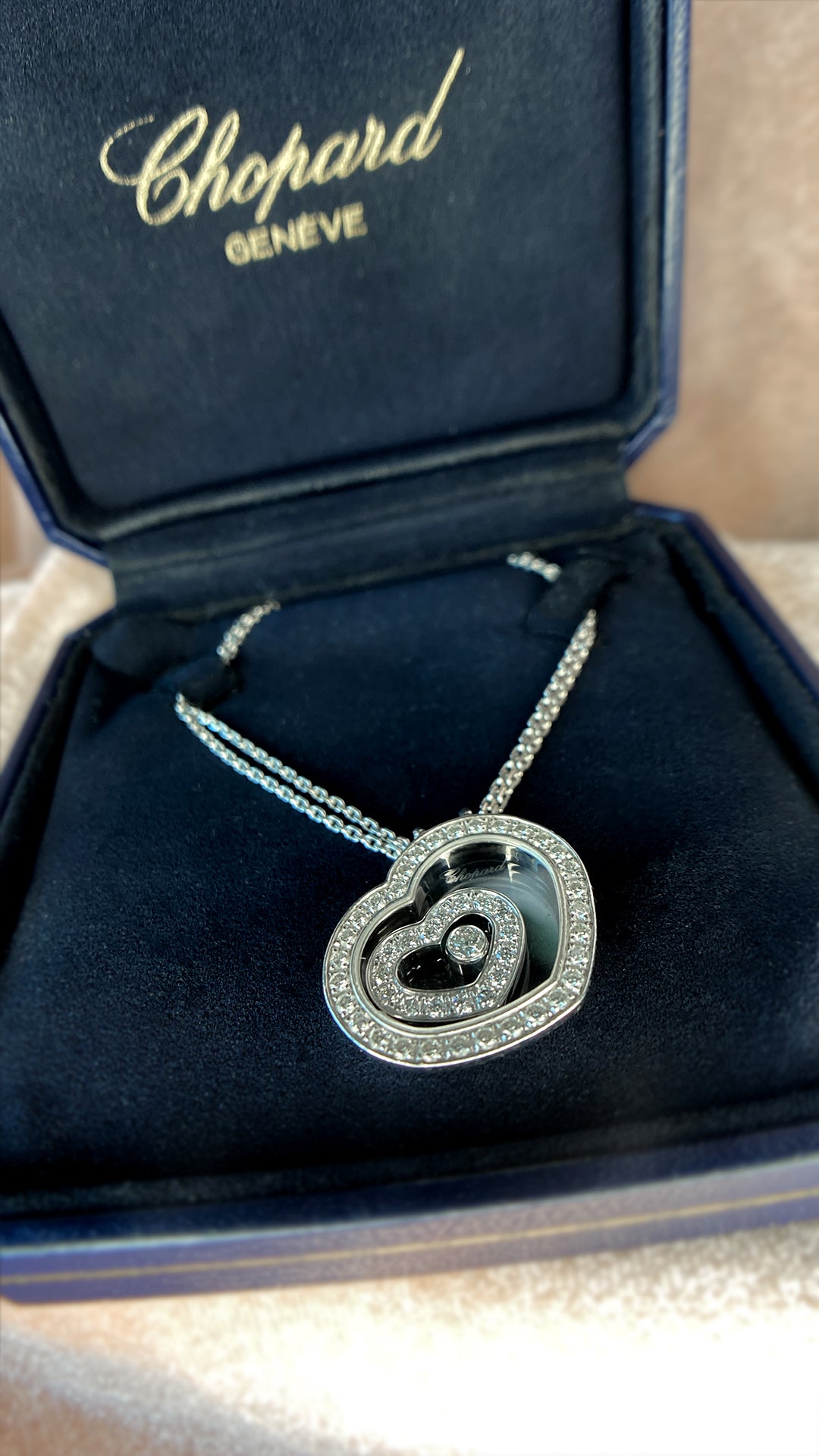Chopard 18K White Gold Happy Heart Diamond Necklace