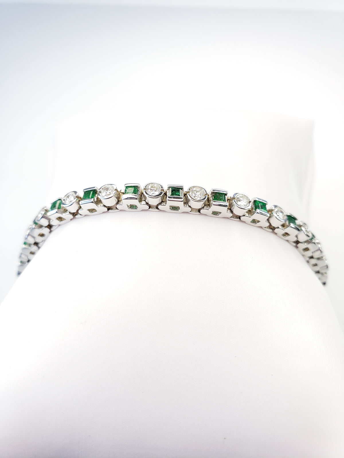 Emerald and Diamond Tennis Bracelet made in 14K White Gold
