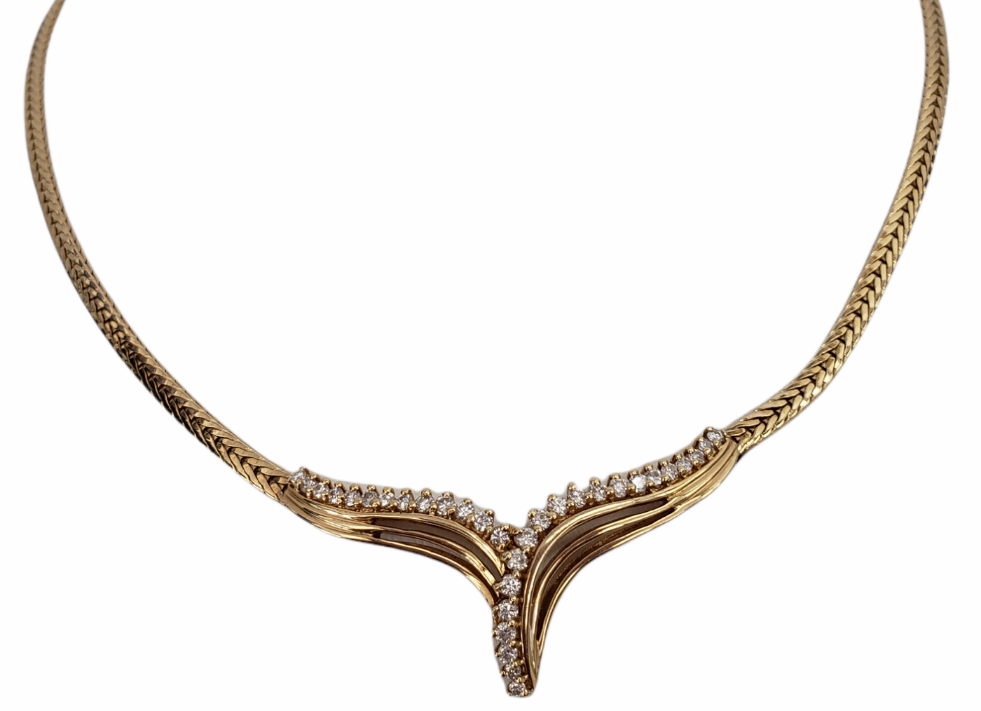 14K Yellow Gold V-Shaped Diamond Necklace – CDMJewelry