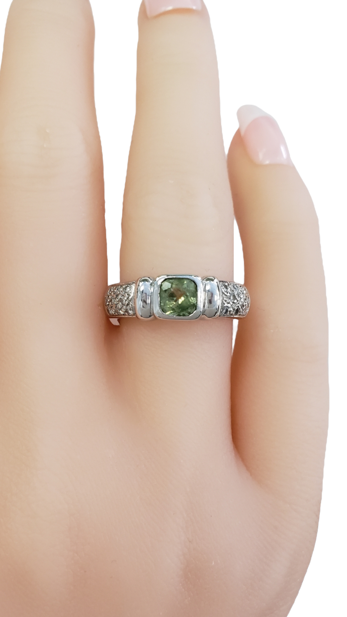 18K White Gold Green Amethyst and Diamond Women's Ring