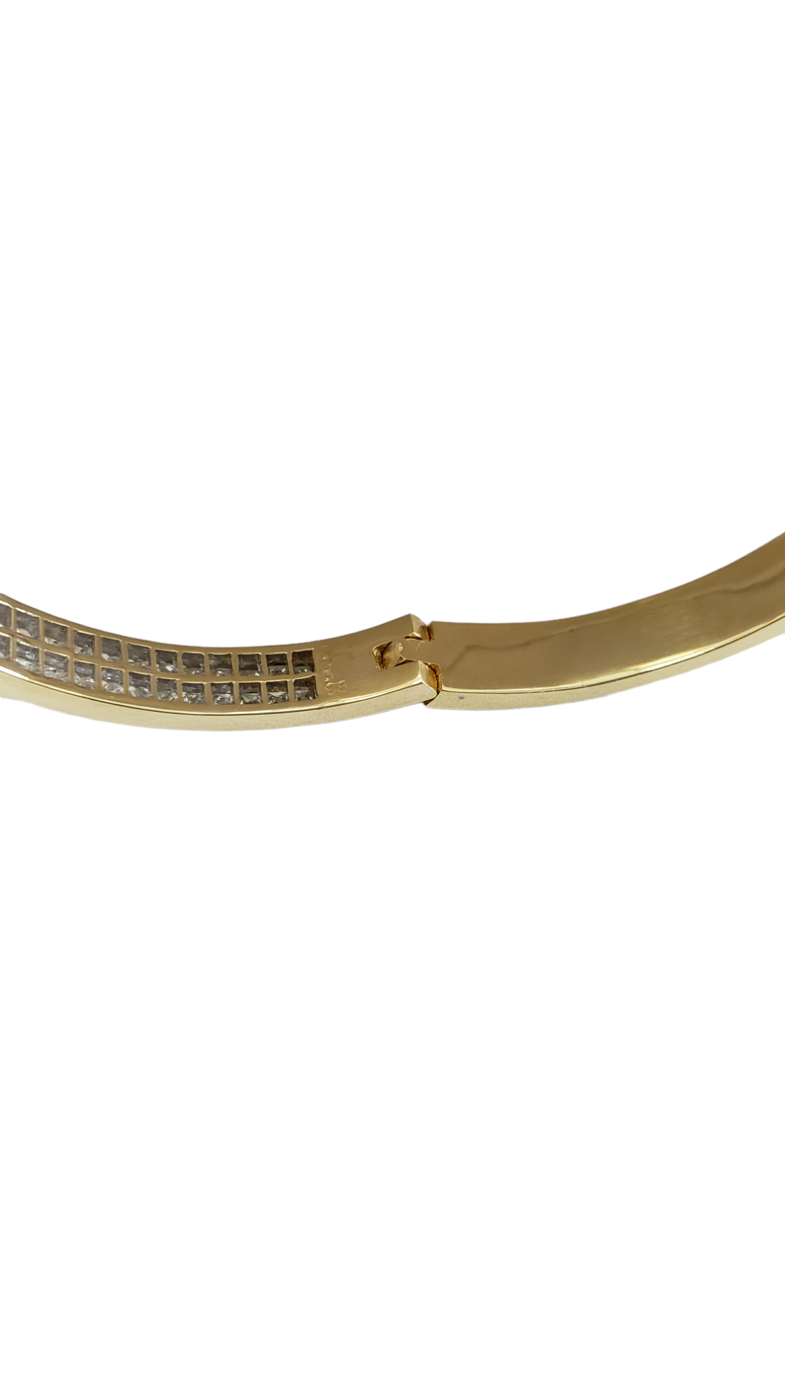 Diamond Princess Cut Invisible Set Bangle Bracelet made in 18-Karat Yellow Gold