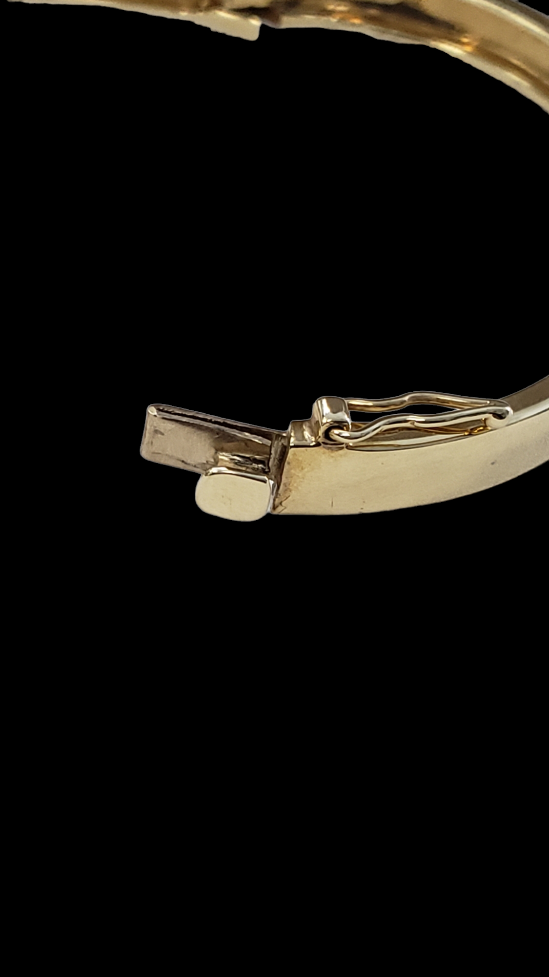 Baguette Diamond Channel Set Bangle Bracelet made in 14-Karat Yellow Gold