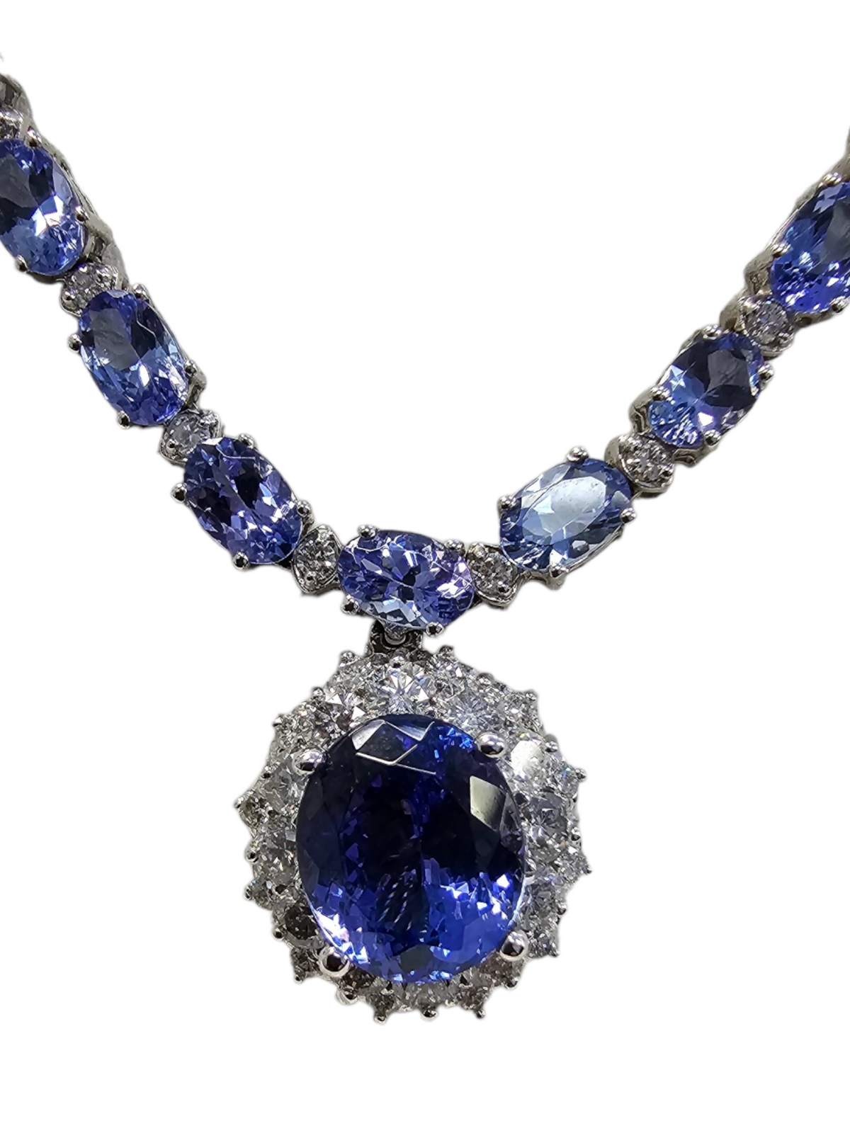 Tanzanite and Diamond Pendant Necklace 14k White Gold preowned