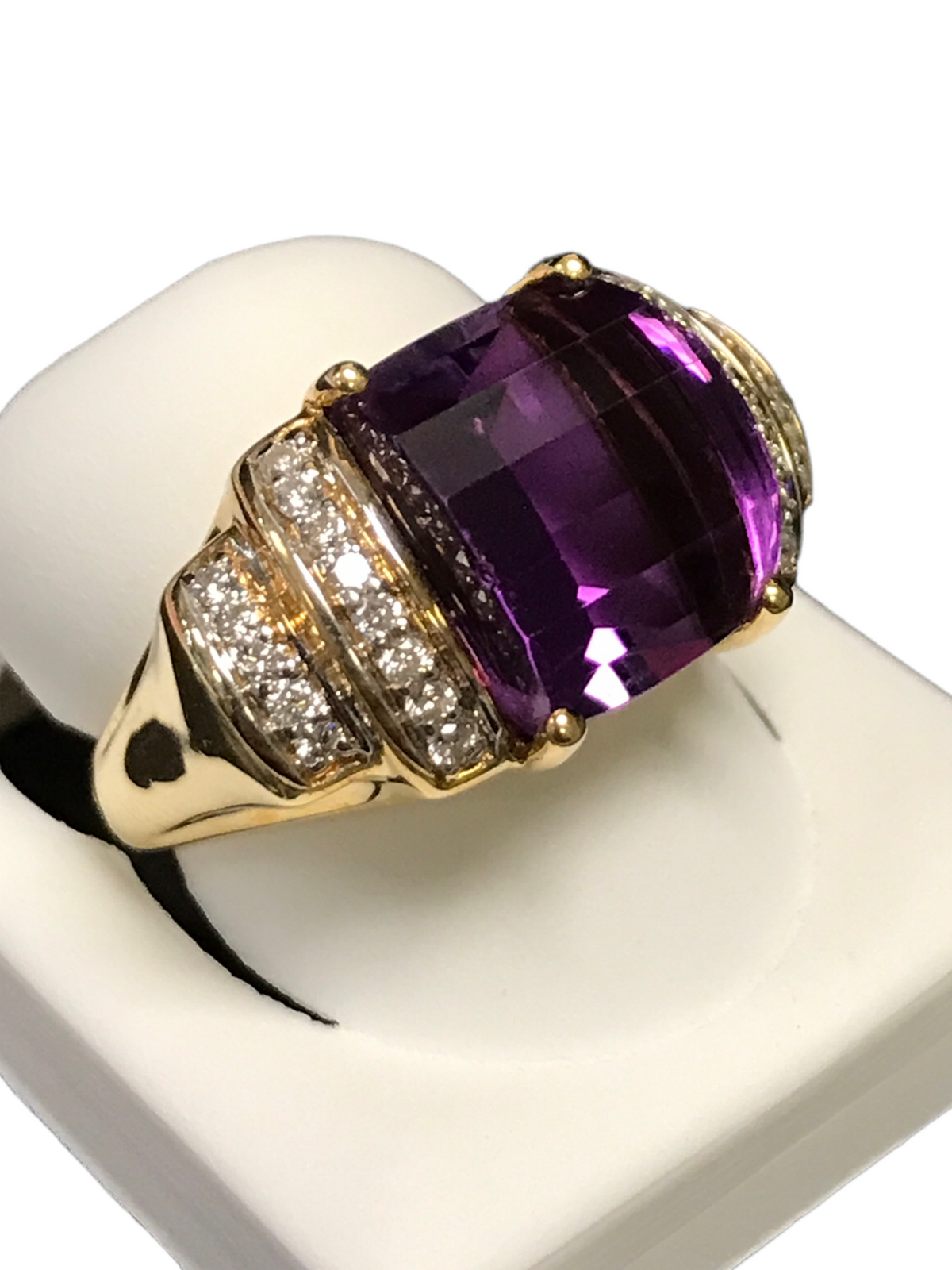 18K Yellow Gold Amethyst and Diamond Ladies Ring Size 7