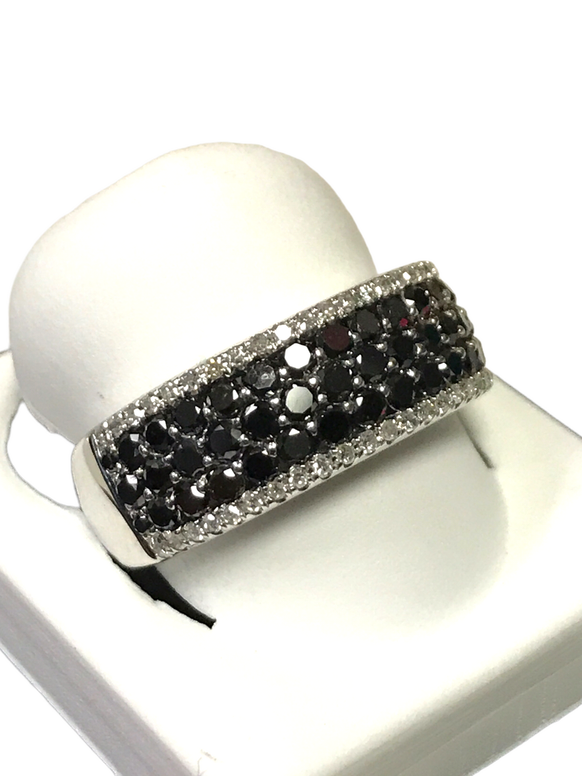 14K White Gold Black Diamond Ladies Ring Size 7