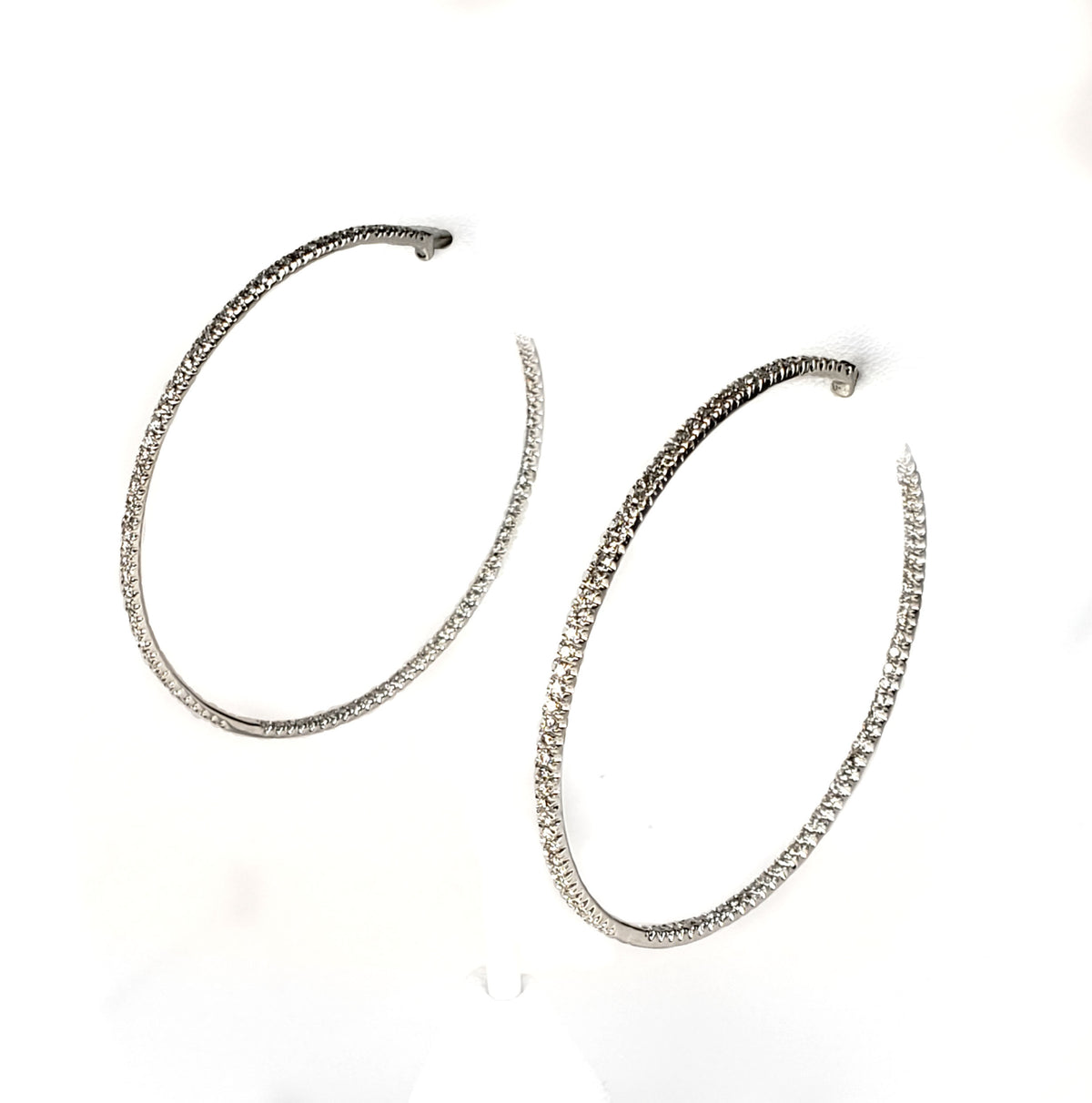 18kt Gold Diamond Hoop Earrings